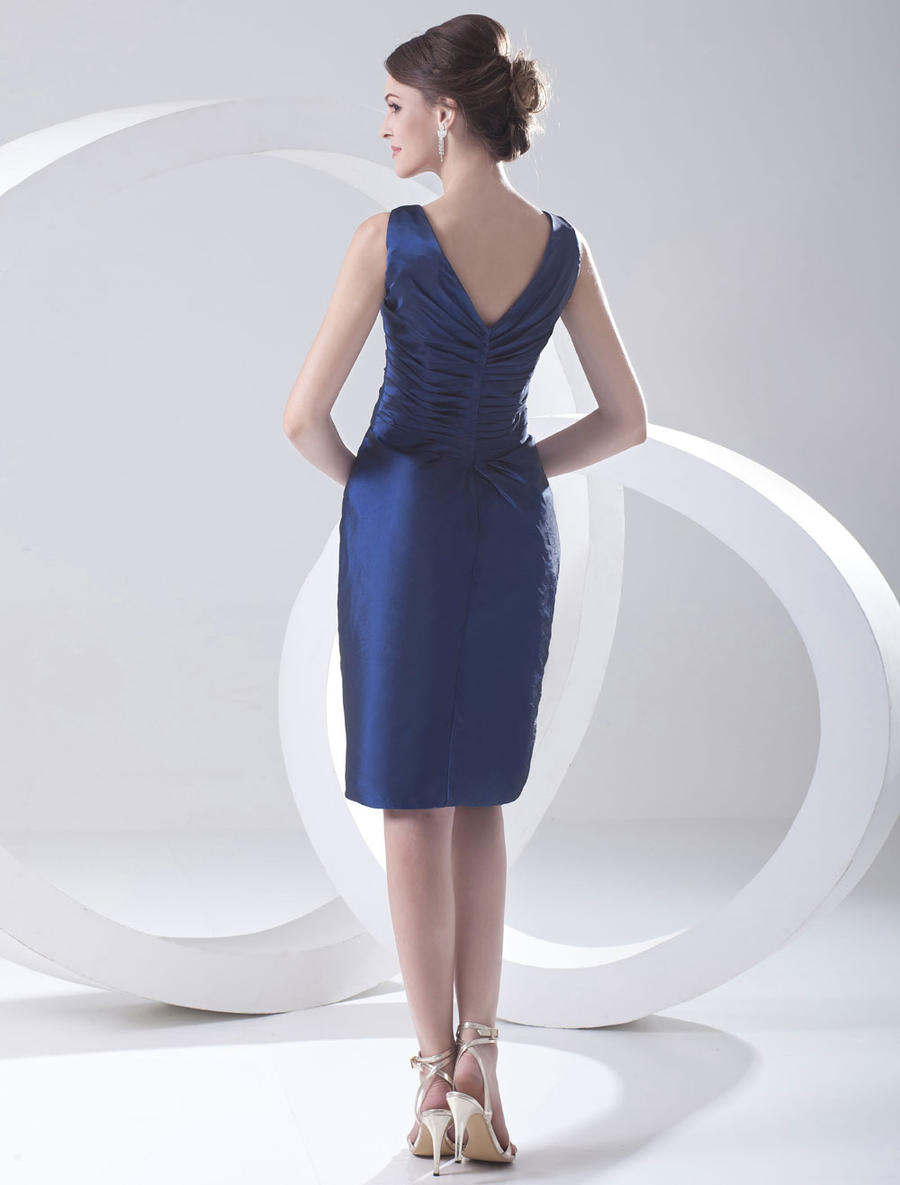 Glamour Royal Blue Knee-Length Sheath Cocktail Dress with V-Neck Flower