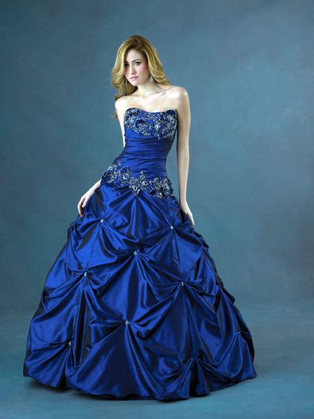 Simple Elegance In A Blue Prom Dress | Navy Blue Dress